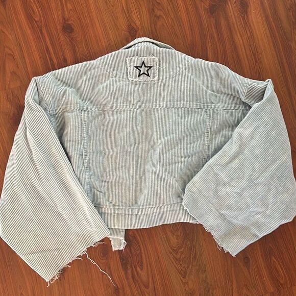 POL seafoam blue corduroy cropped distressed jacket with star size L - Picture 4 of 5